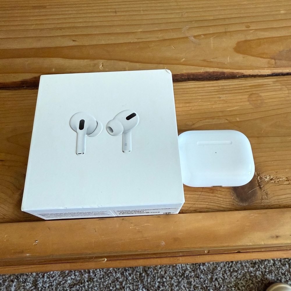 Apple AirPods 1st Gen